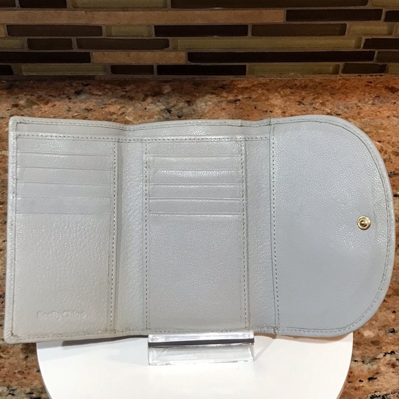 See By ChloΓ© Hana Leather Trifold Wallet πβ€οΈπ₯ - Picture 7 of 17